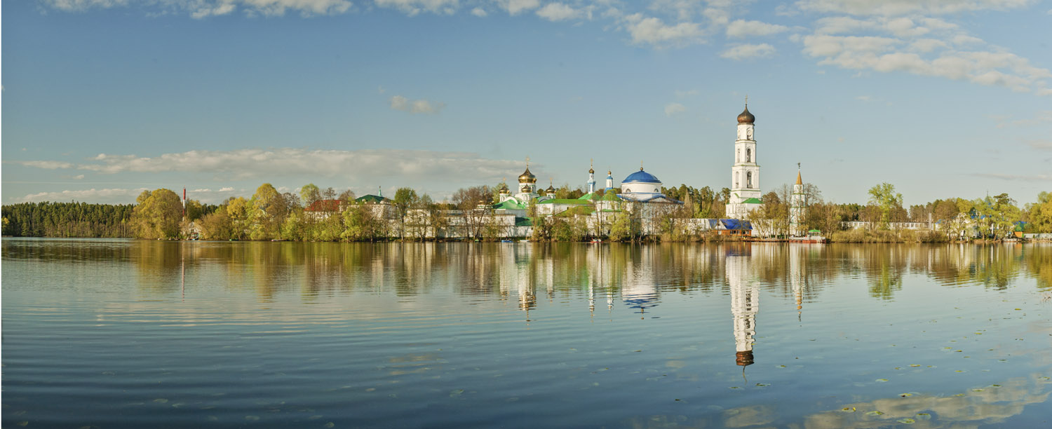 Трудничество. Поступление в монастырь